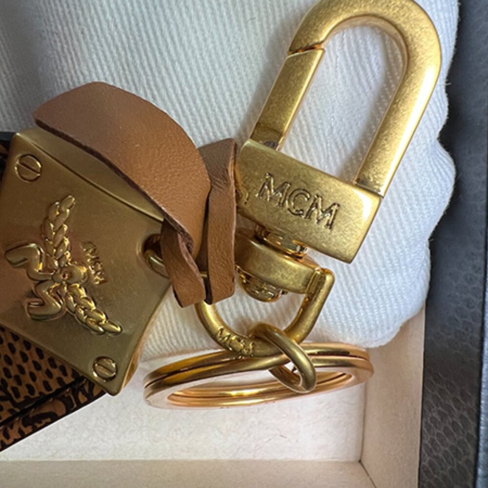 MCM Himmel M Key Ring/Bag Charm - Picture 4 of 5